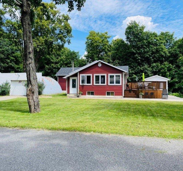 









81


Rue des Hêtres

,
Notre-Dame-du-Mont-Carmel,




QC
G0X3J0

