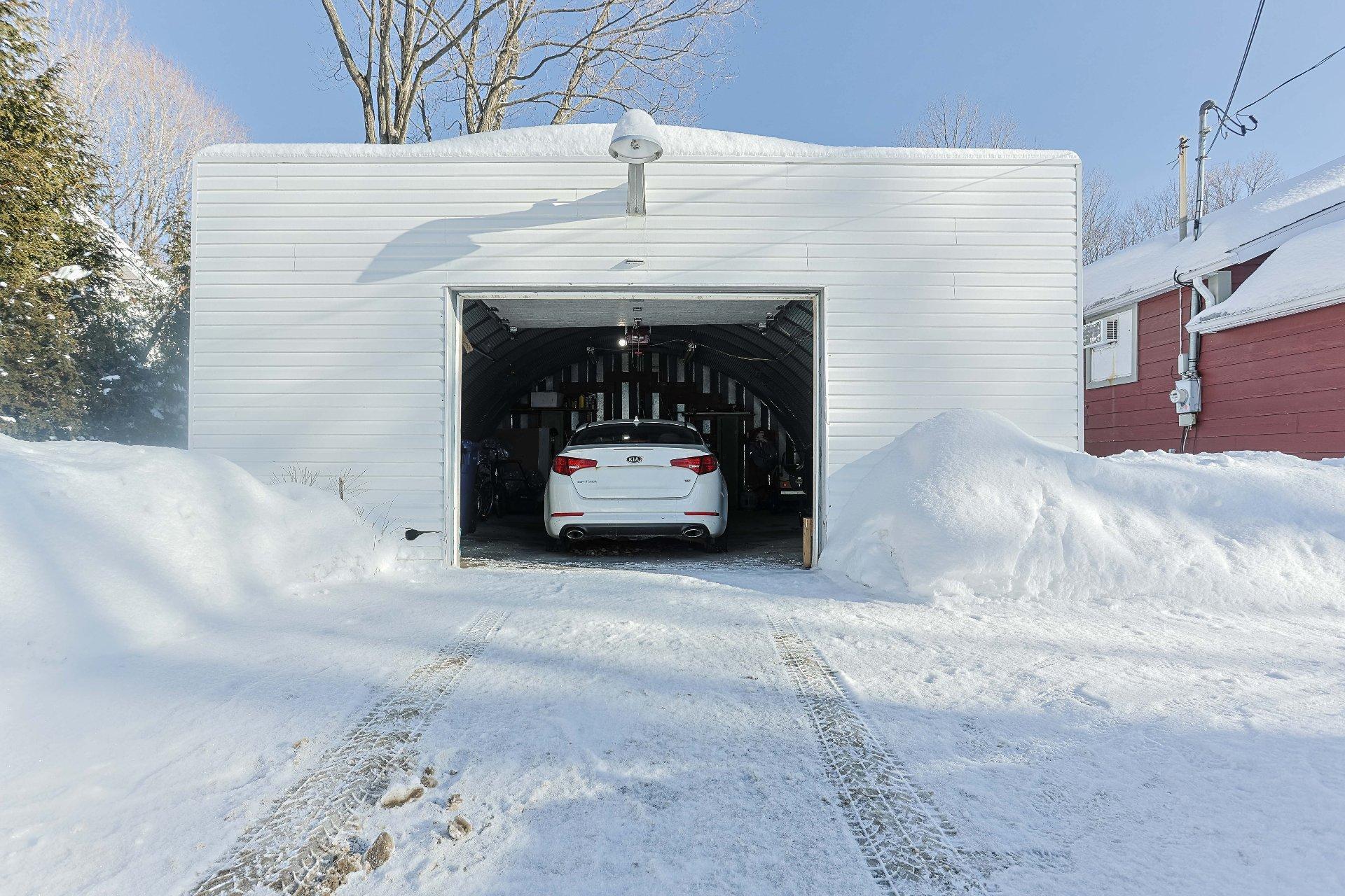 









81


Rue des Hêtres

,
Notre-Dame-du-Mont-Carmel,




QC
G0X3J0

