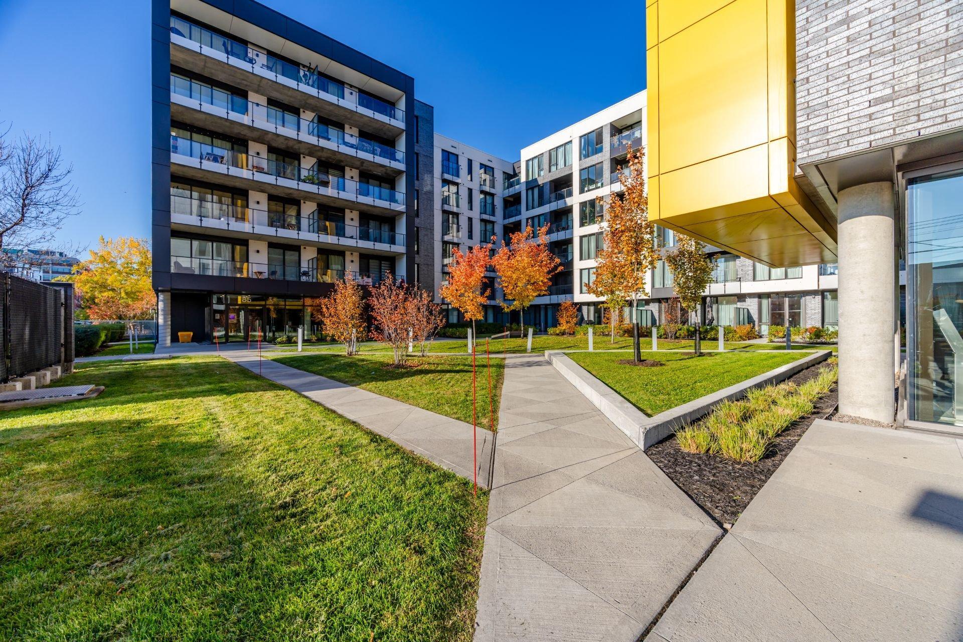 









75


Rue De Castelnau O.

, 106,
Montréal (Villeray/Saint-Michel/Parc-Extension),




QC
H2R0B9

