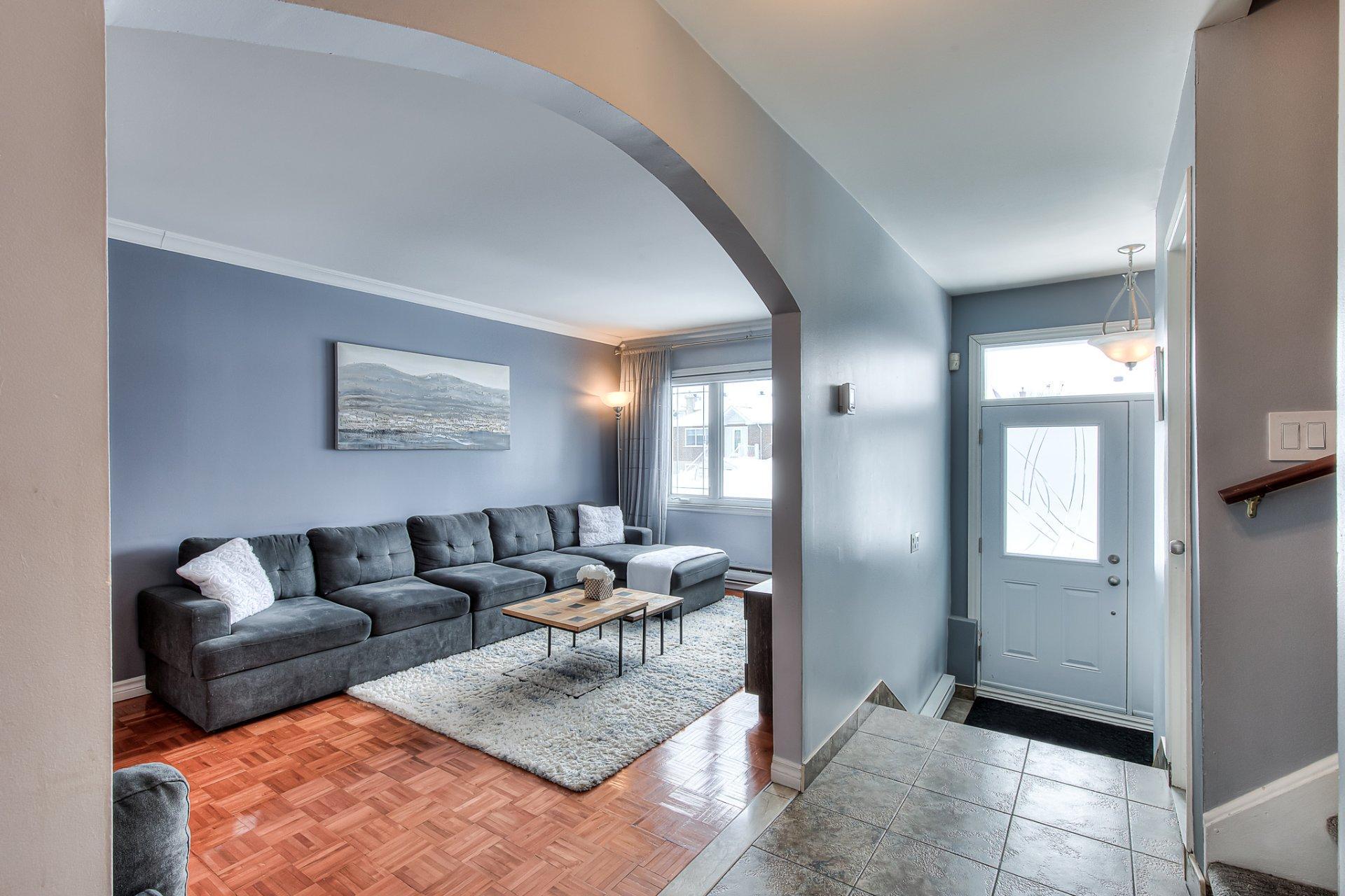 









1317


Rue Fletcher

,
Laval (Chomedey),




QC
H7W3Y3

