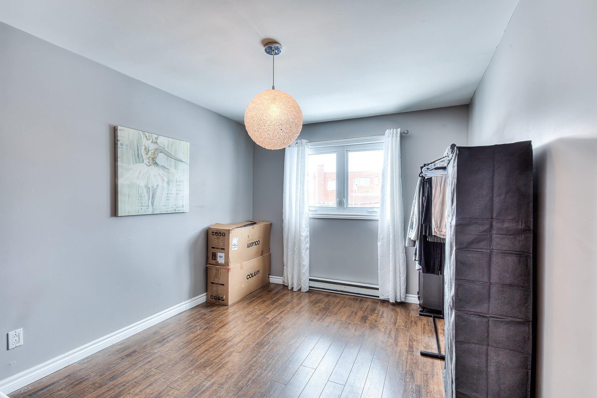 









1317


Rue Fletcher

,
Laval (Chomedey),




QC
H7W3Y3

