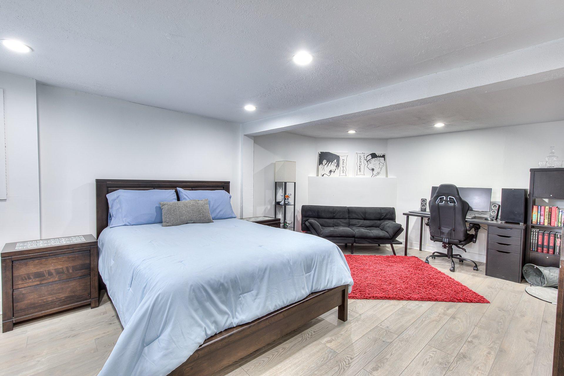 









1317


Rue Fletcher

,
Laval (Chomedey),




QC
H7W3Y3

