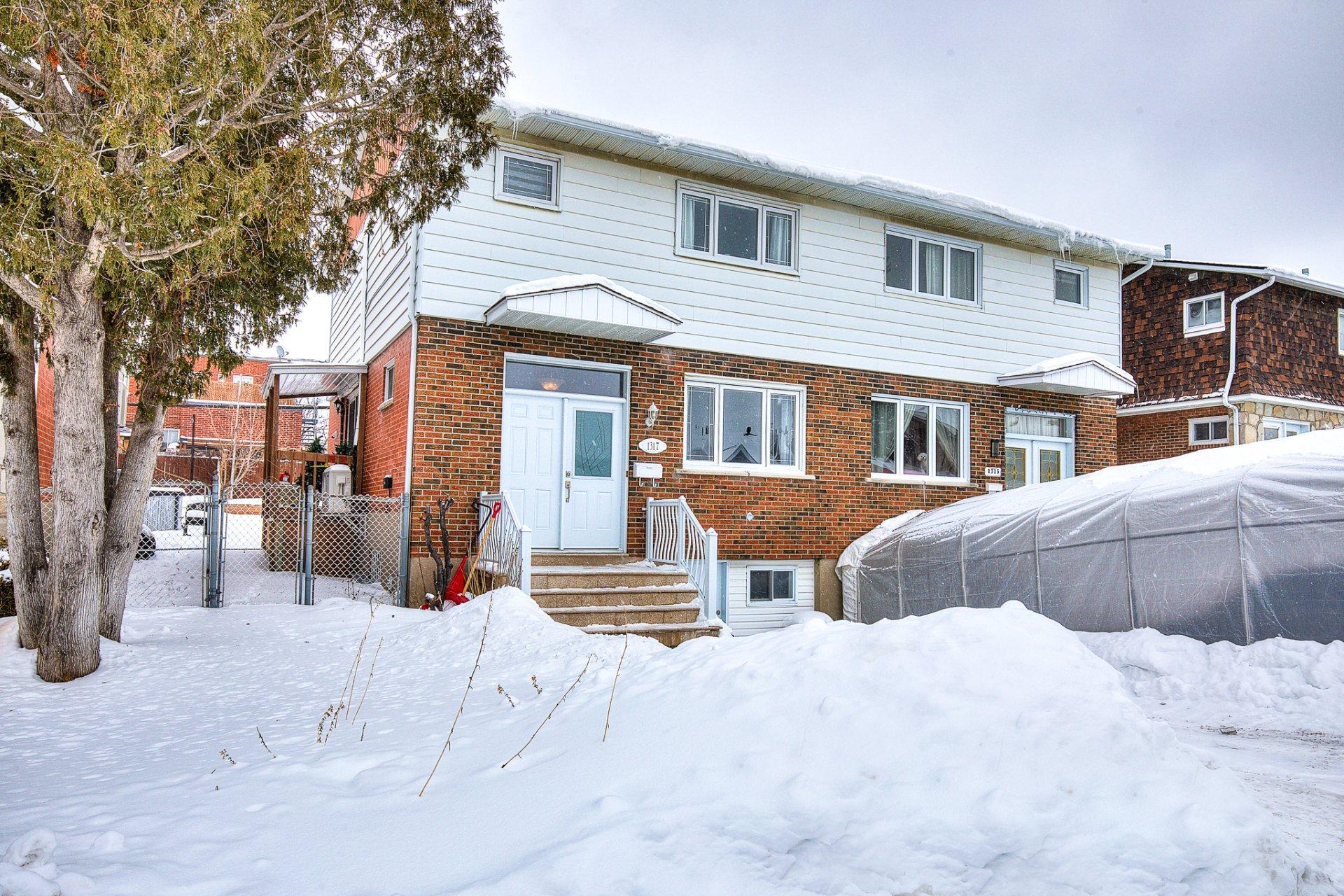 









1317


Rue Fletcher

,
Laval (Chomedey),




QC
H7W3Y3

