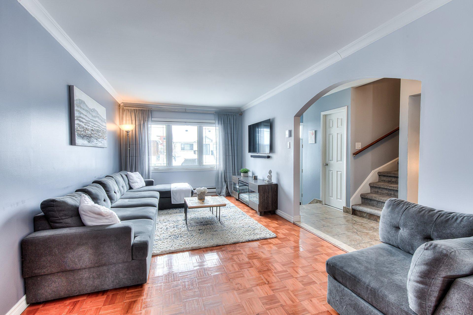 









1317


Rue Fletcher

,
Laval (Chomedey),




QC
H7W3Y3

