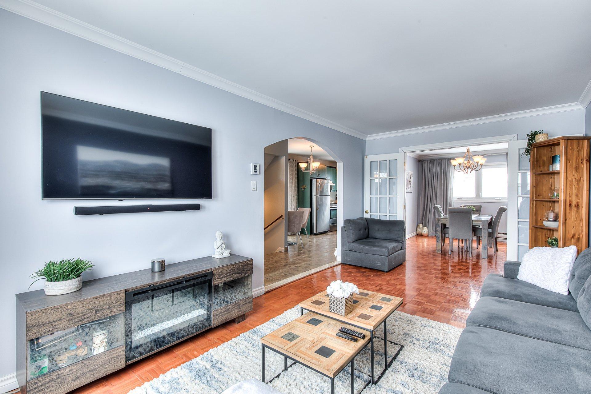 









1317


Rue Fletcher

,
Laval (Chomedey),




QC
H7W3Y3

