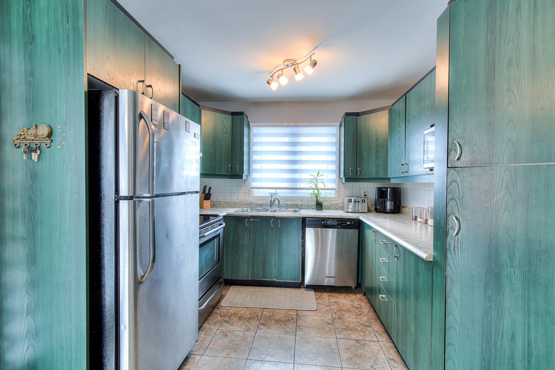 









1317


Rue Fletcher

,
Laval (Chomedey),




QC
H7W3Y3

