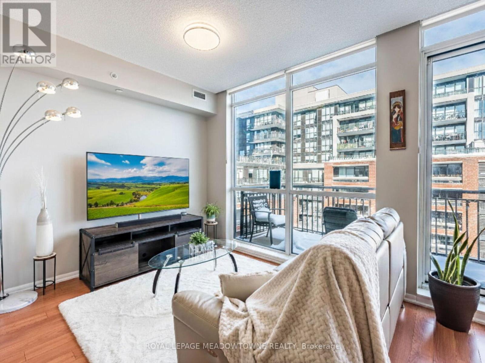 












832 - 830 LAWRENCE AVENUE W

,
Toronto,




Ontario
M6A0A2

