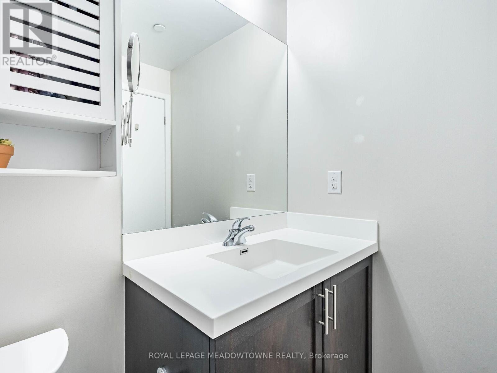 












832 - 830 LAWRENCE AVENUE W

,
Toronto,




Ontario
M6A0A2

