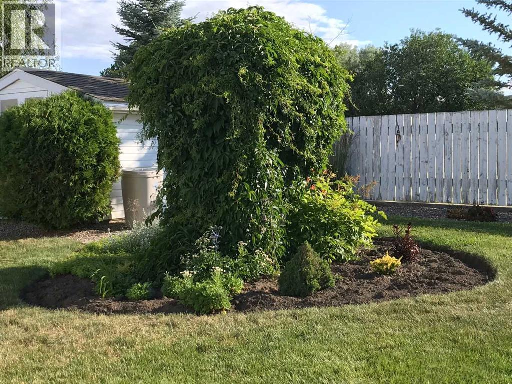 












164 Mt Crandell Crescent W

,
Lethbridge,




Alberta
T1K6L8

