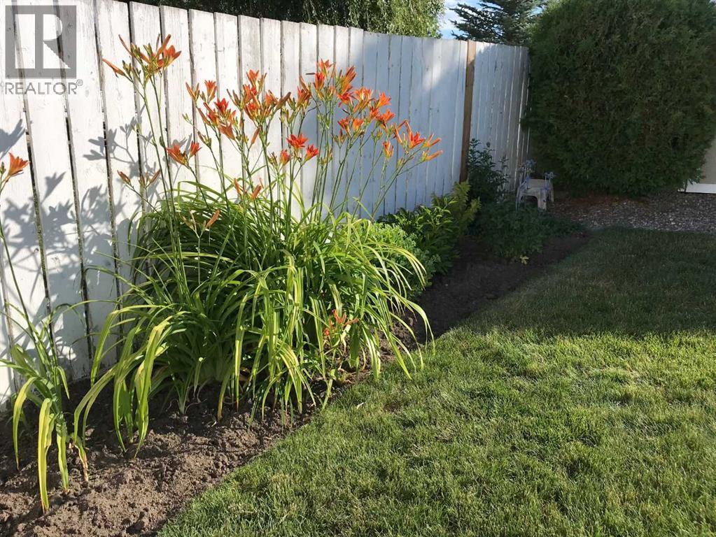 












164 Mt Crandell Crescent W

,
Lethbridge,




Alberta
T1K6L8

