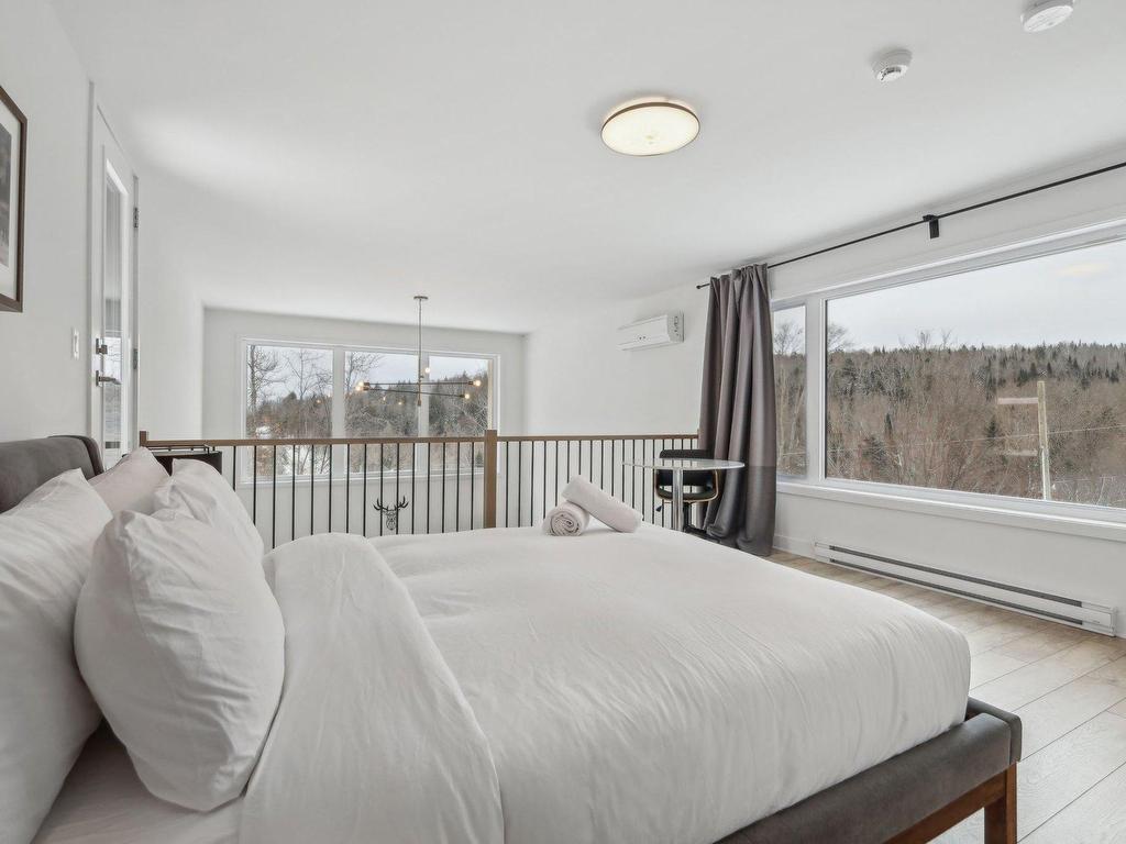 









220


Rue de l'Everest

,
La Conception,




QC
J0T1M0

