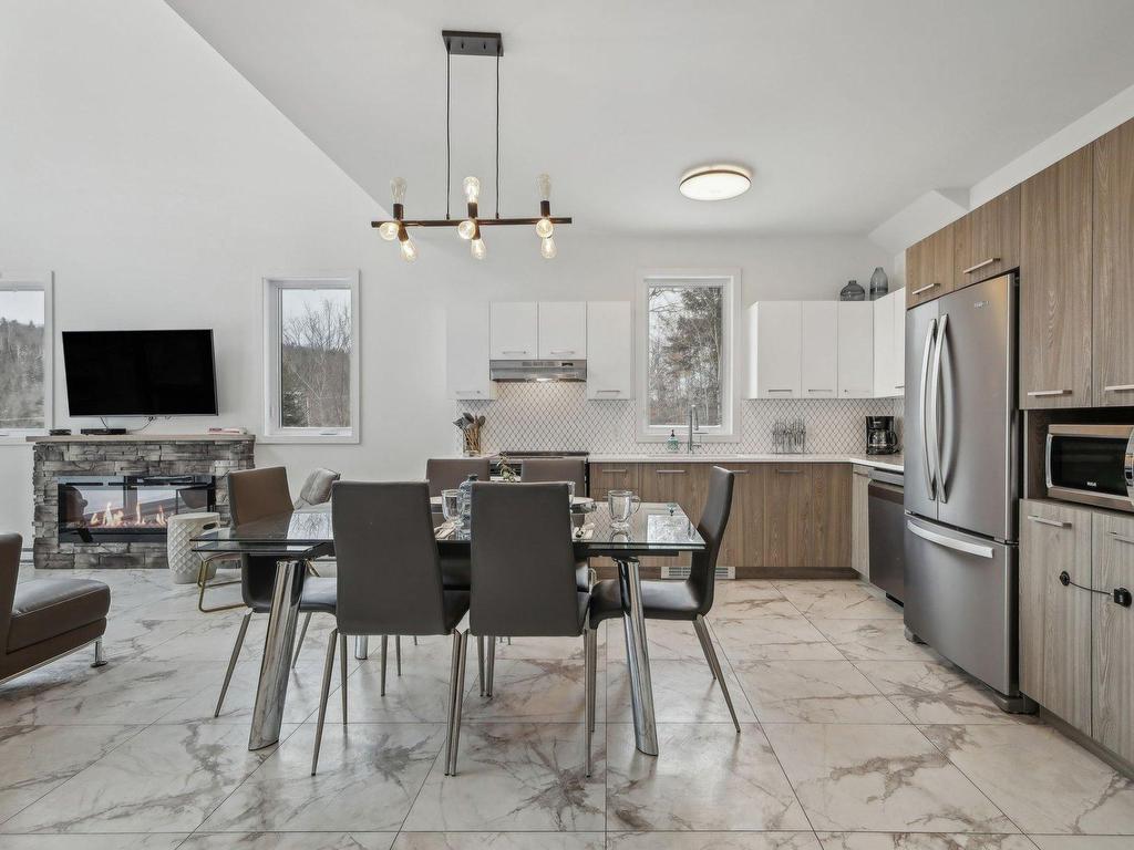 









220


Rue de l'Everest

,
La Conception,




QC
J0T1M0

