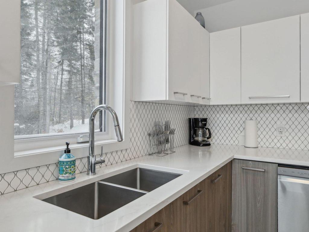 









220


Rue de l'Everest

,
La Conception,




QC
J0T1M0

