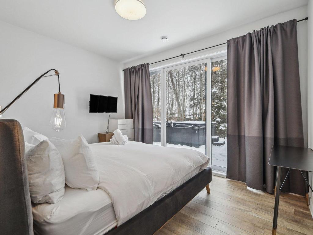 









220


Rue de l'Everest

,
La Conception,




QC
J0T1M0

