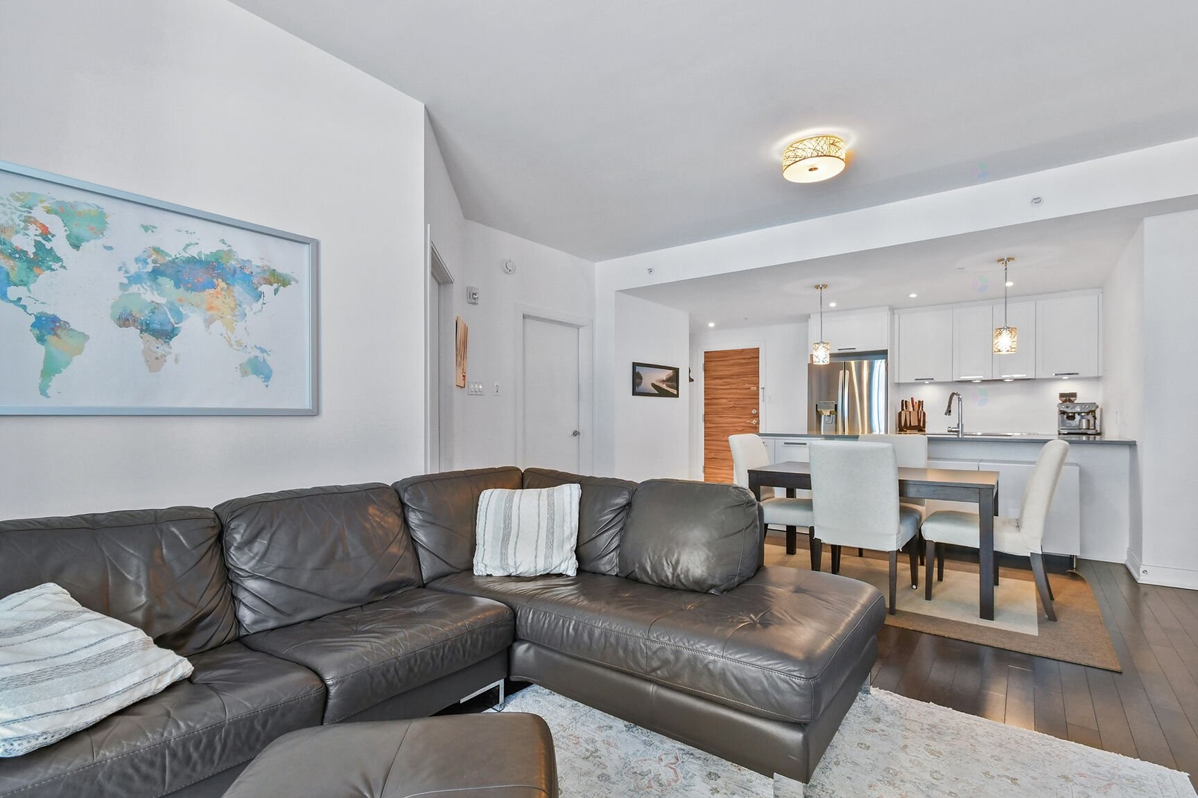 









3635


Av. Jean-Béraud

, 305,
Laval (Chomedey),




QC
H7T0G9

