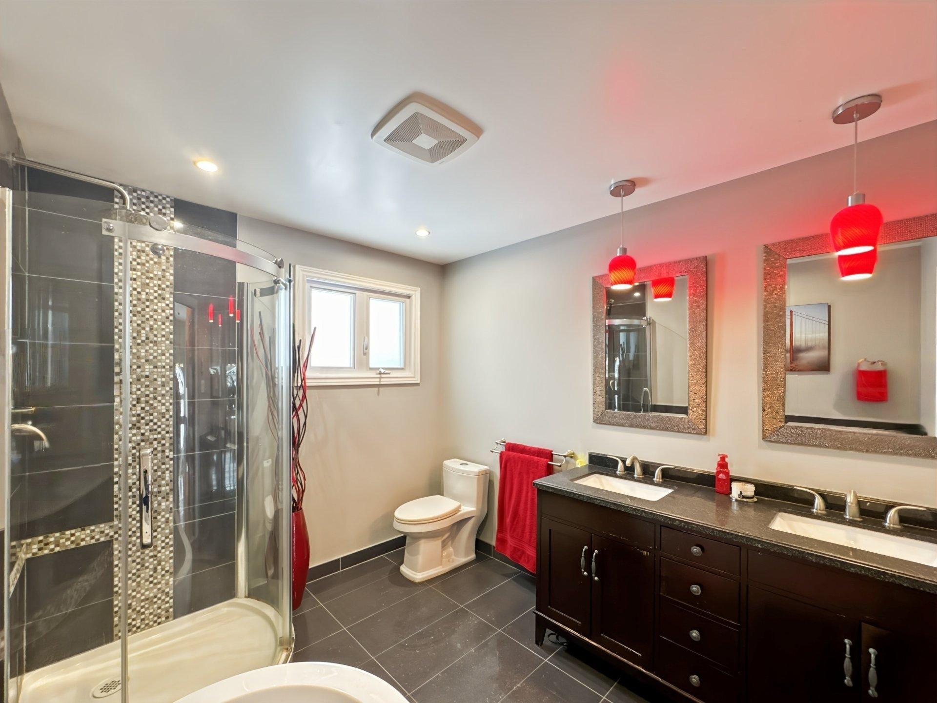 









991


Rue De Courcelle

,
Boucherville,




QC
J4B6K2

