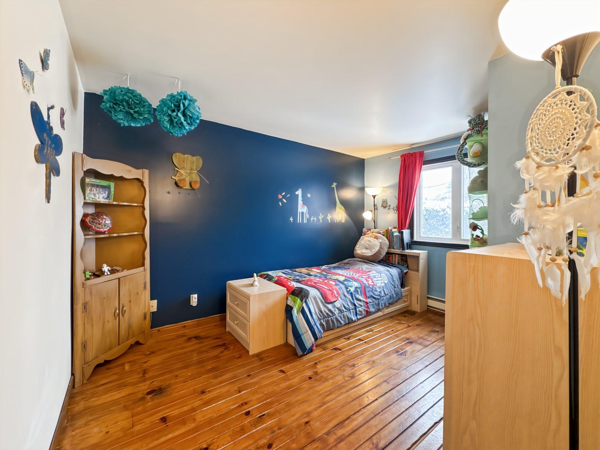 









991


Rue De Courcelle

,
Boucherville,




QC
J4B6K2

