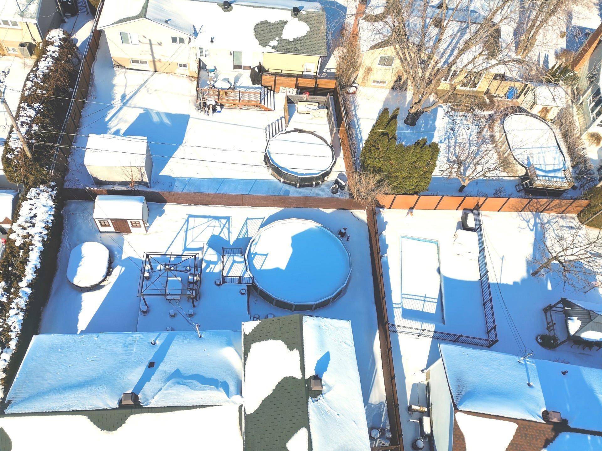 









991


Rue De Courcelle

,
Boucherville,




QC
J4B6K2

