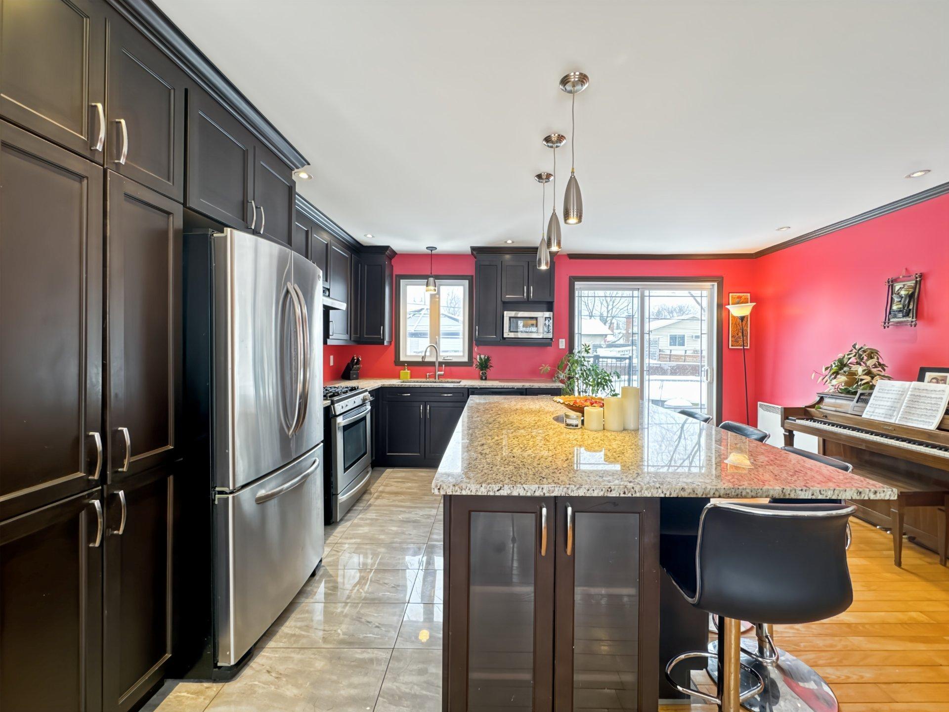 









991


Rue De Courcelle

,
Boucherville,




QC
J4B6K2

