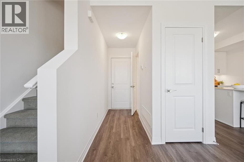 












265 COTTON GRASS Street Unit# 206

,
Kitchener,




Ontario
N2E0L1

