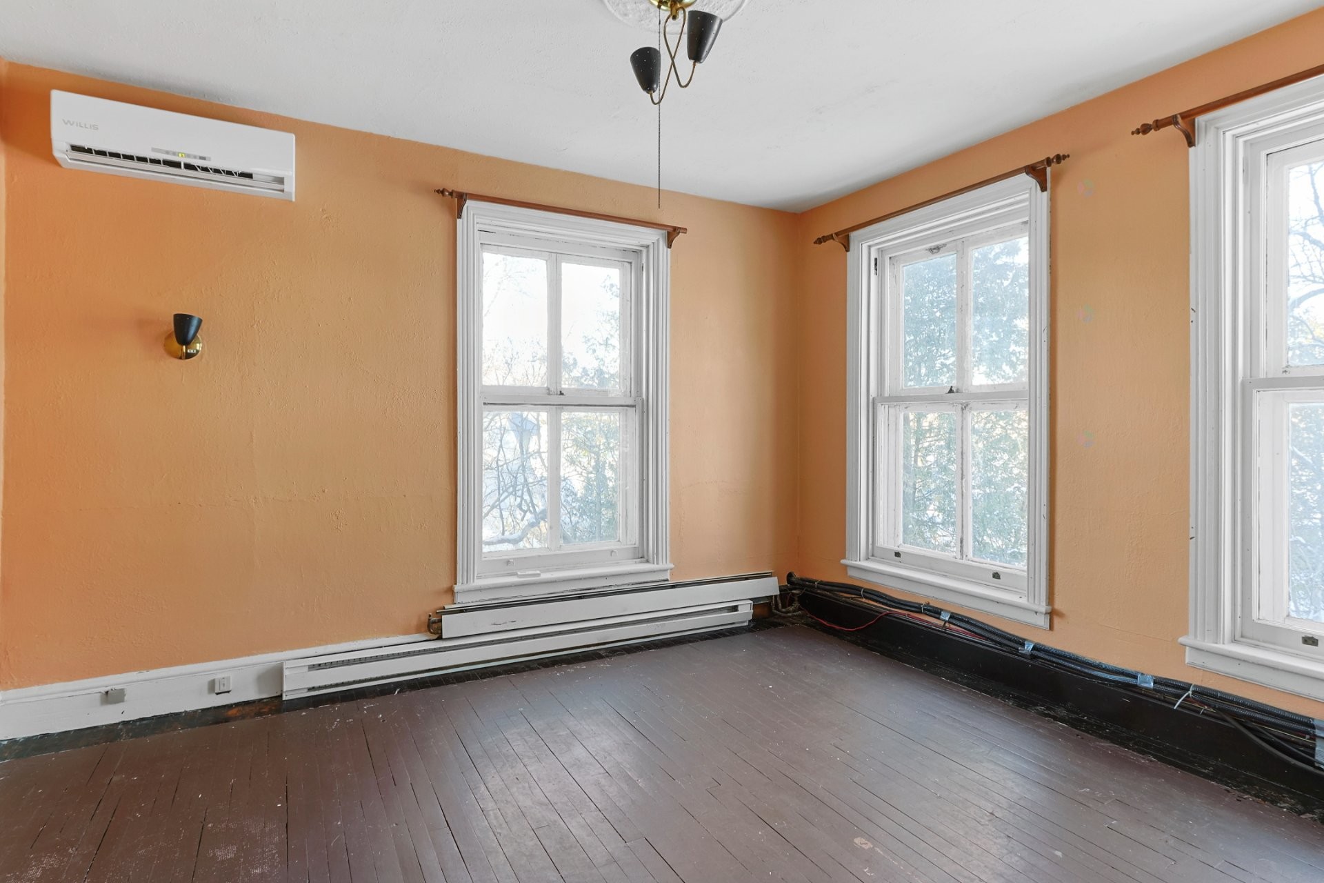 









331


Boul. D'Youville

,
Châteauguay,




QC
J6J4S4


