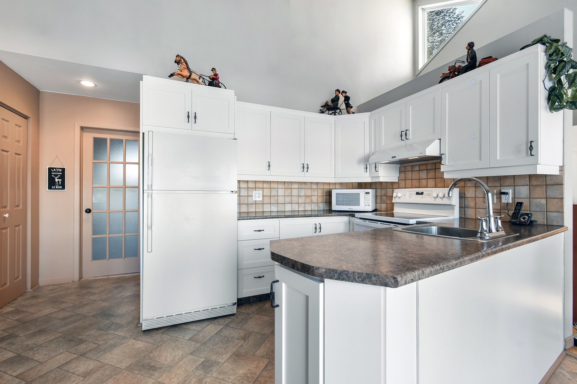 









11


Rue Karine

,
Saint-Jean-de-Matha,




QC
J0K2S0

