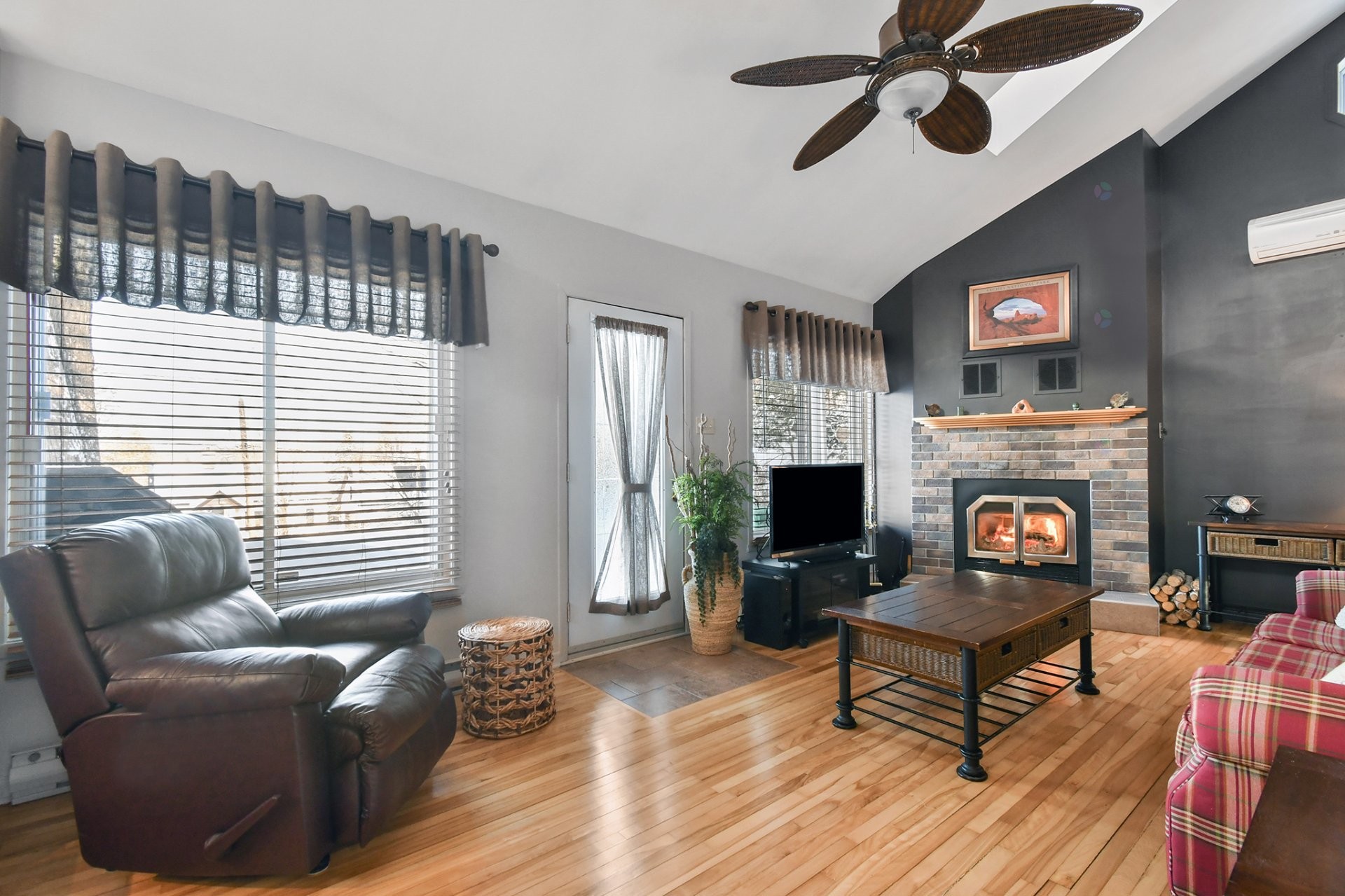 









11


Rue Karine

,
Saint-Jean-de-Matha,




QC
J0K2S0

