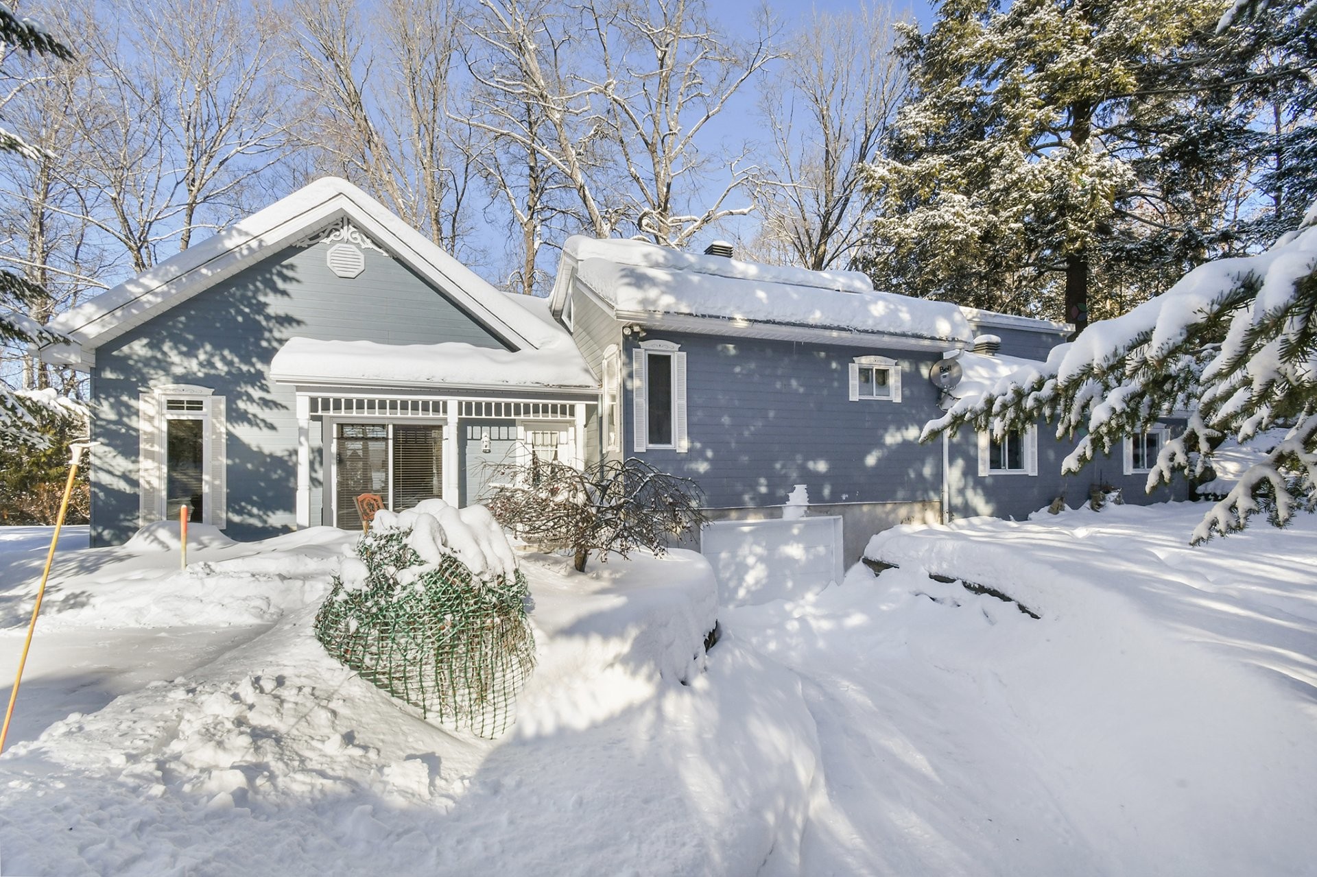 









11


Rue Karine

,
Saint-Jean-de-Matha,




QC
J0K2S0

