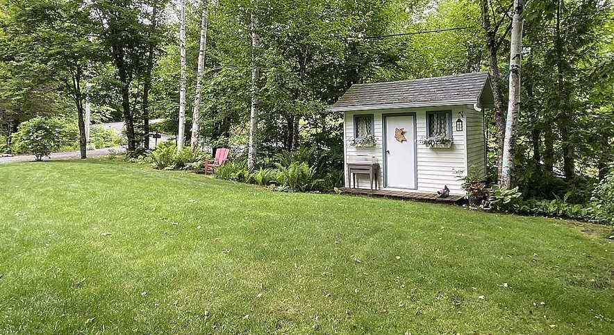 









11


Rue Karine

,
Saint-Jean-de-Matha,




QC
J0K2S0

