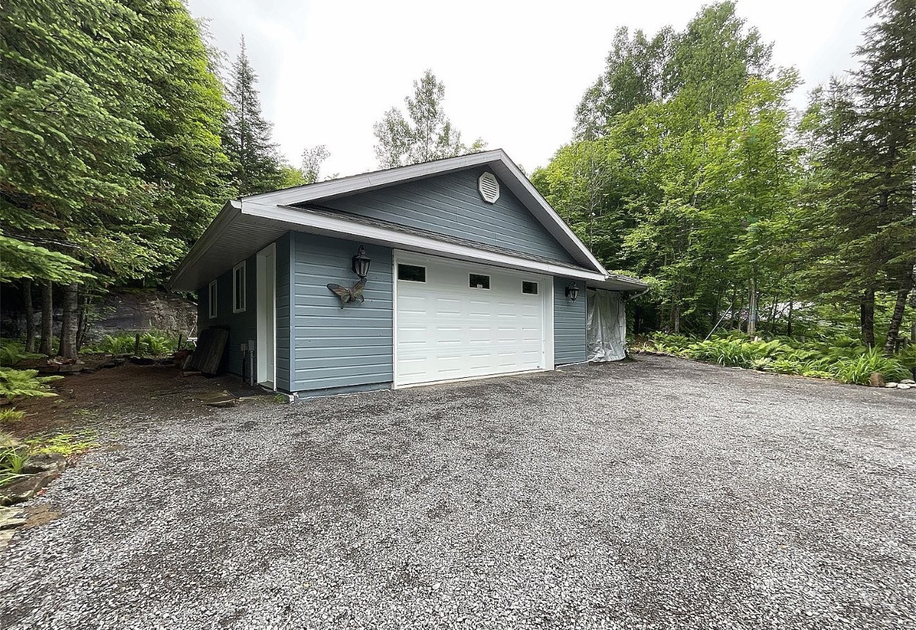 









11


Rue Karine

,
Saint-Jean-de-Matha,




QC
J0K2S0

