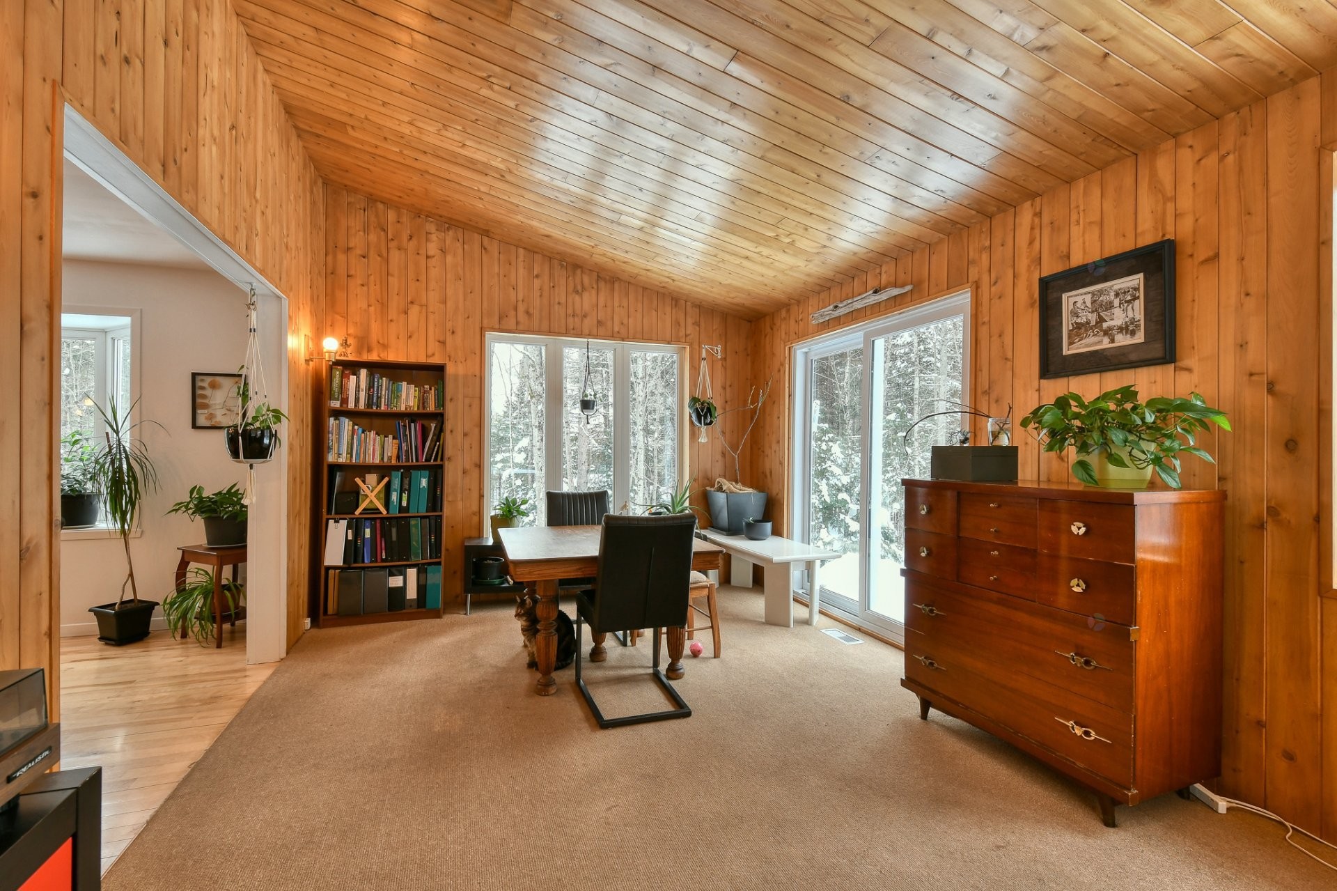 









4630


Ch. de la Doncaster

,
Sainte-Adèle,




QC
J8B1R8

