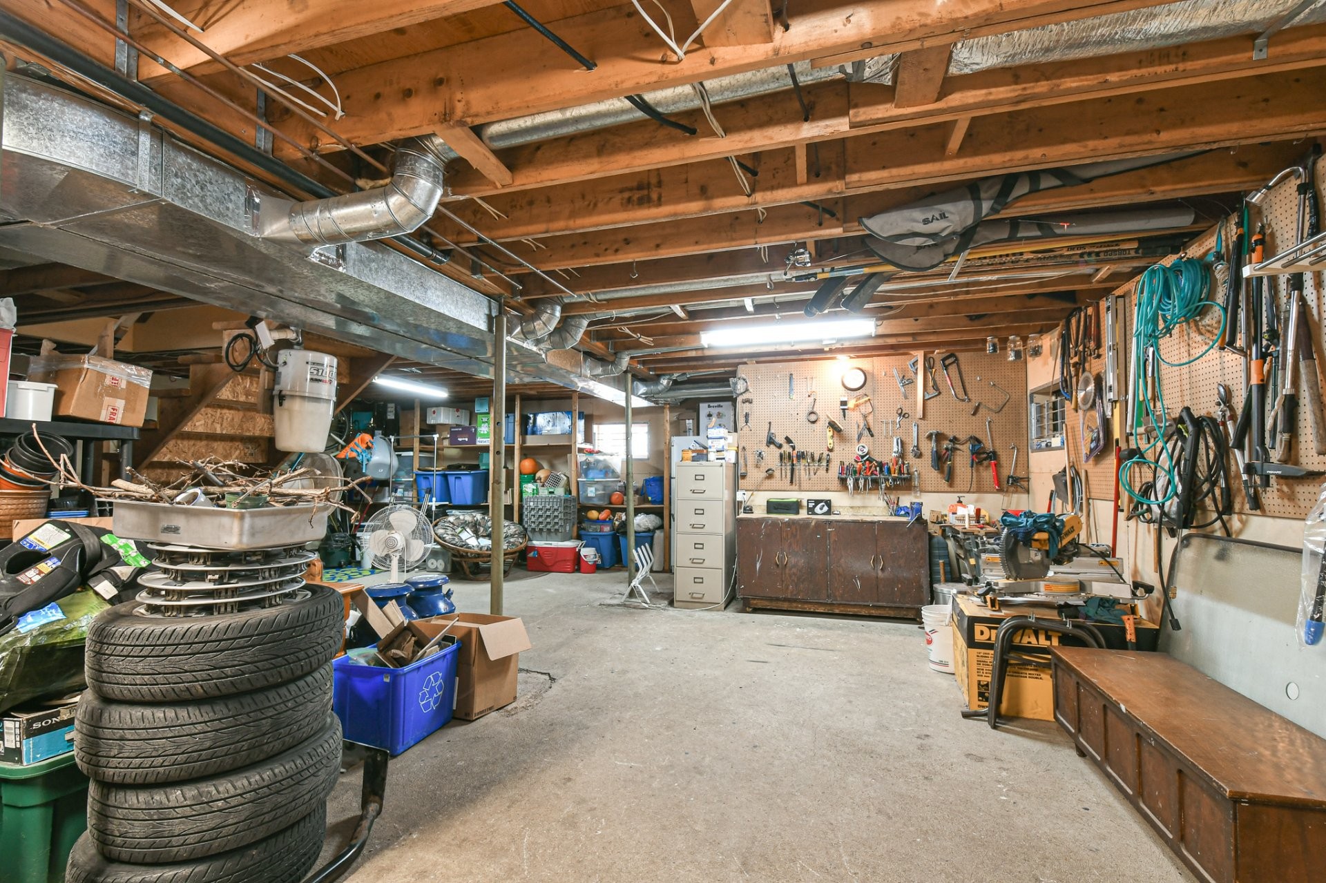 









4630


Ch. de la Doncaster

,
Sainte-Adèle,




QC
J8B1R8

