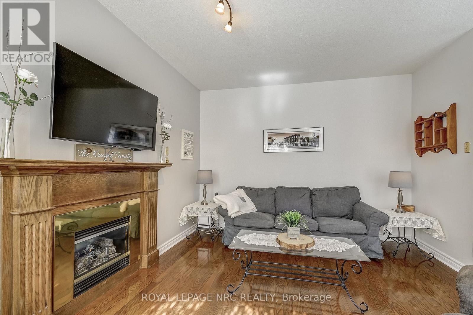 












8 HEARTH COURT

,
Niagara-on-the-Lake (Virgil),




Ontario
L0S1J0

