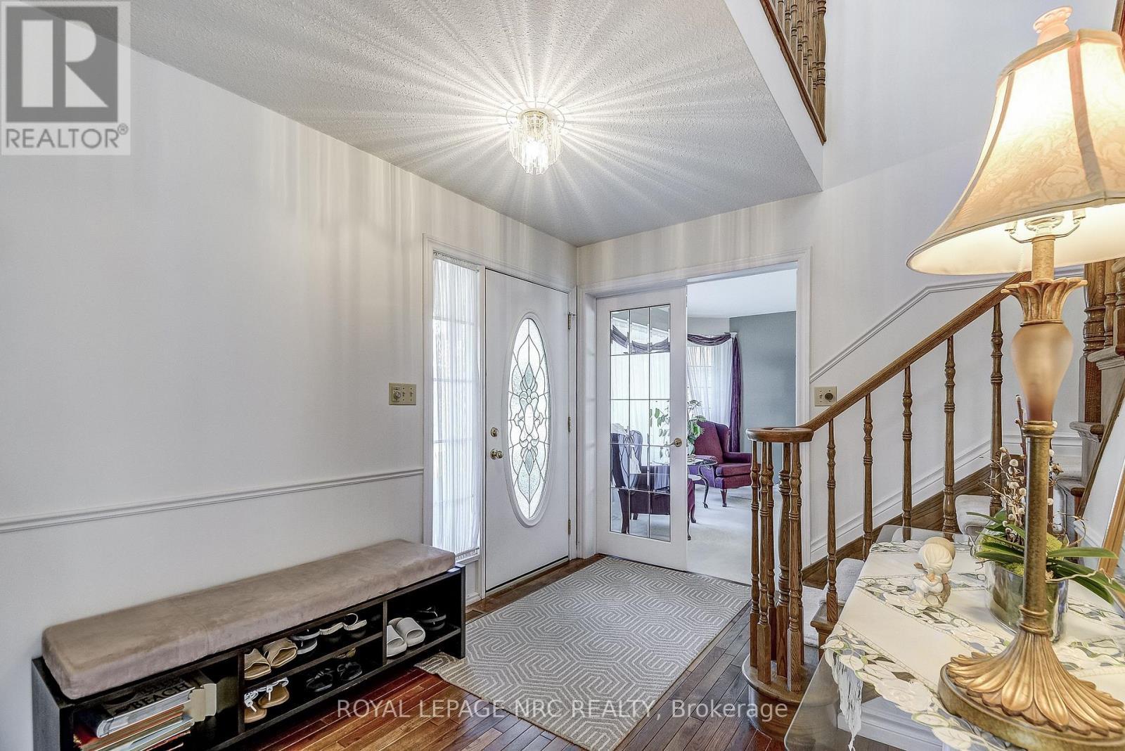 












8 HEARTH COURT

,
Niagara-on-the-Lake (Virgil),




Ontario
L0S1J0

