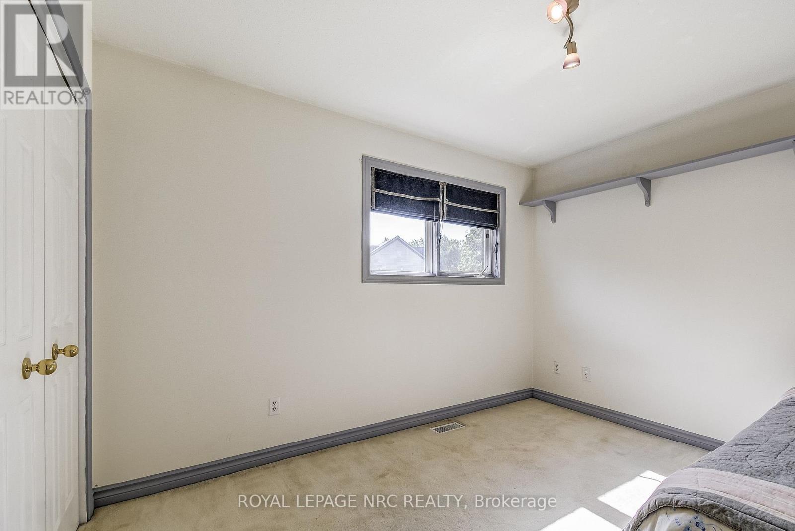 












8 HEARTH COURT

,
Niagara-on-the-Lake (Virgil),




Ontario
L0S1J0

