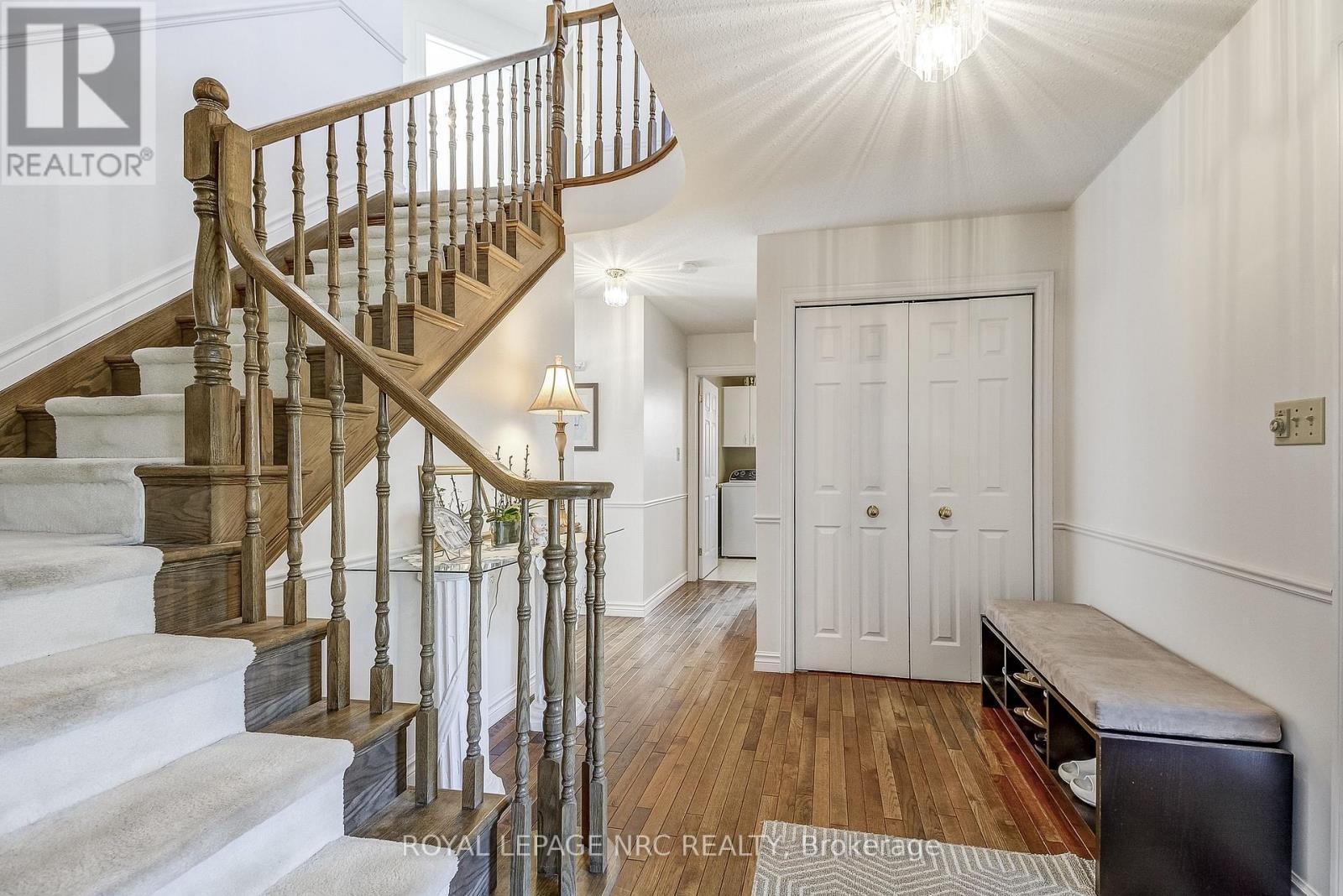 












8 HEARTH COURT

,
Niagara-on-the-Lake (Virgil),




Ontario
L0S1J0

