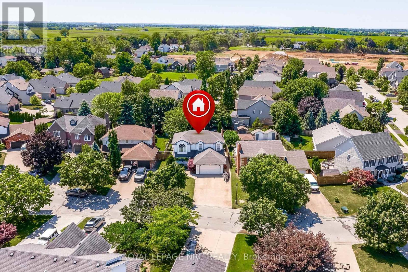 












8 HEARTH COURT

,
Niagara-on-the-Lake (Virgil),




Ontario
L0S1J0

