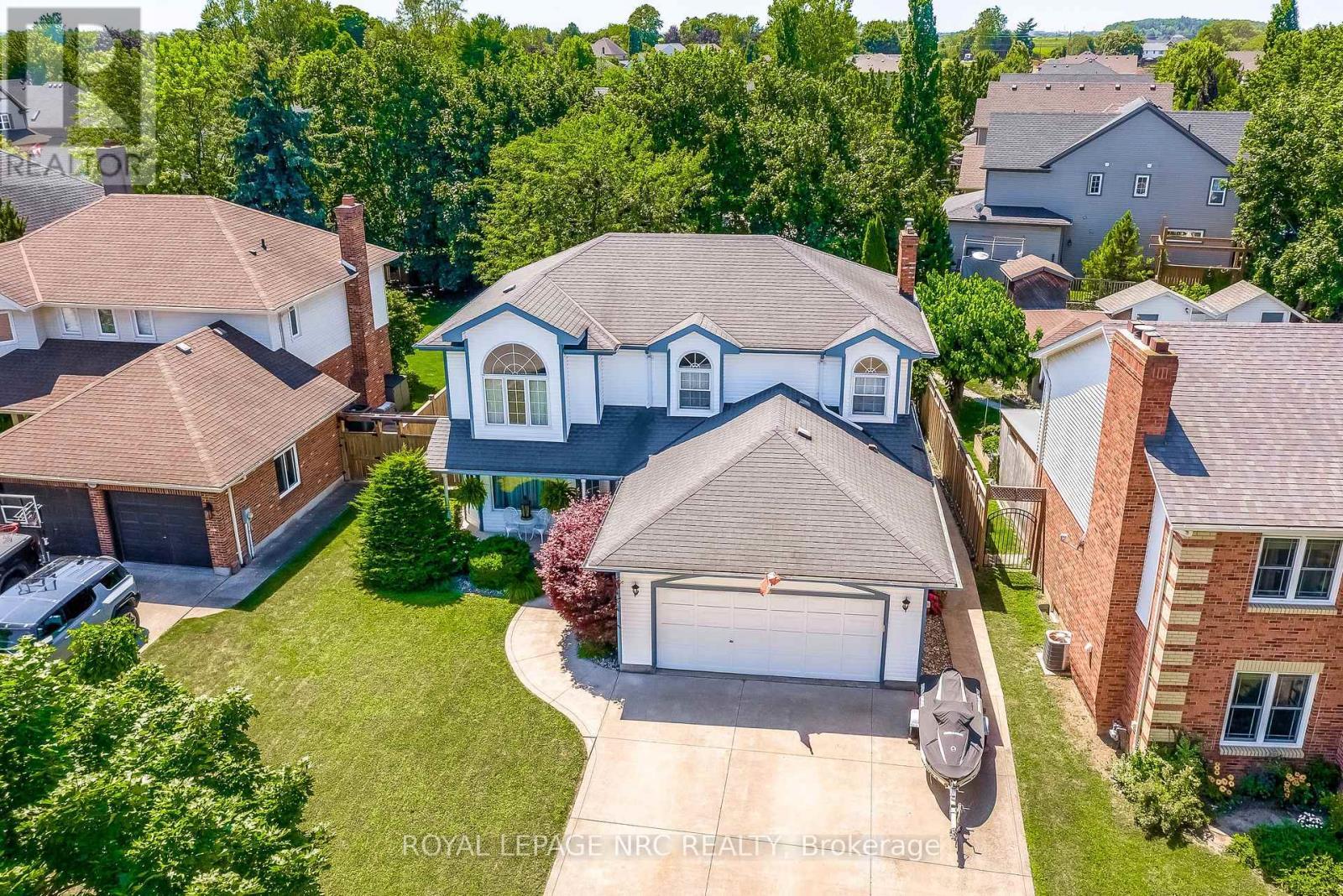 












8 HEARTH COURT

,
Niagara-on-the-Lake (Virgil),




Ontario
L0S1J0

