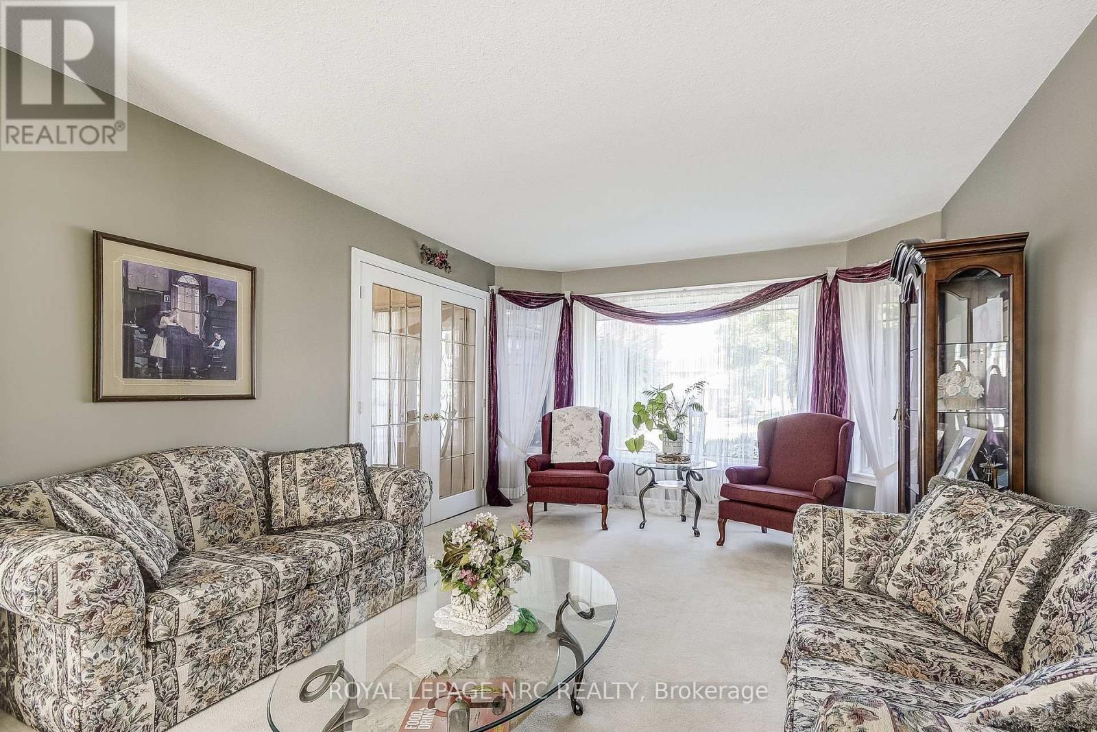 












8 HEARTH COURT

,
Niagara-on-the-Lake (Virgil),




Ontario
L0S1J0

