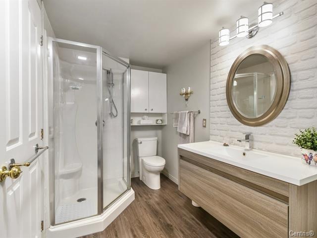 









2425


Boul. Jacques-Marcil

, 204,
Longueuil (Saint-Hubert),




QC
J3Y9C2

