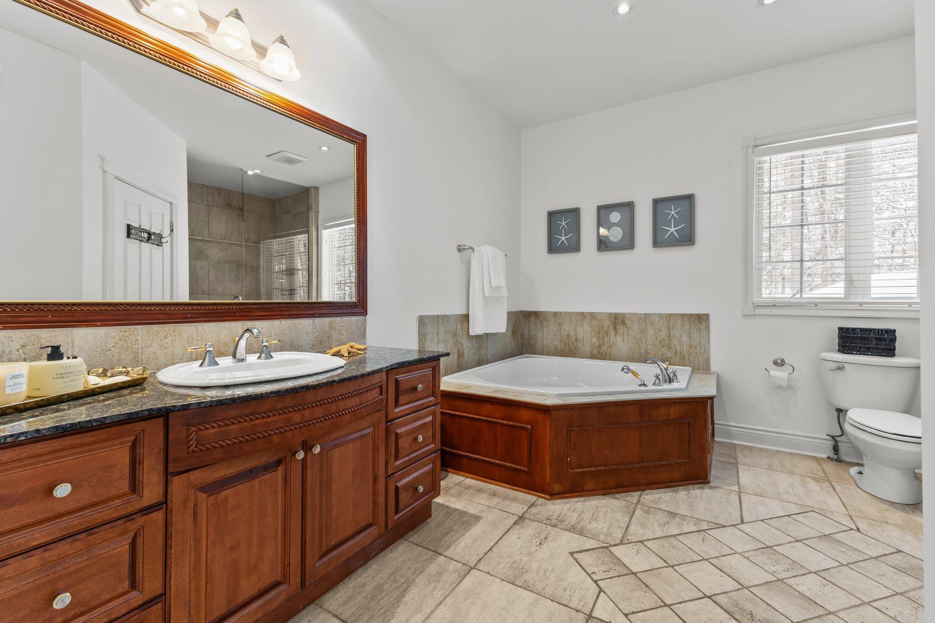 









1820


Rue du Violon

,
Saint-Lazare,




QC
J7T3J8

