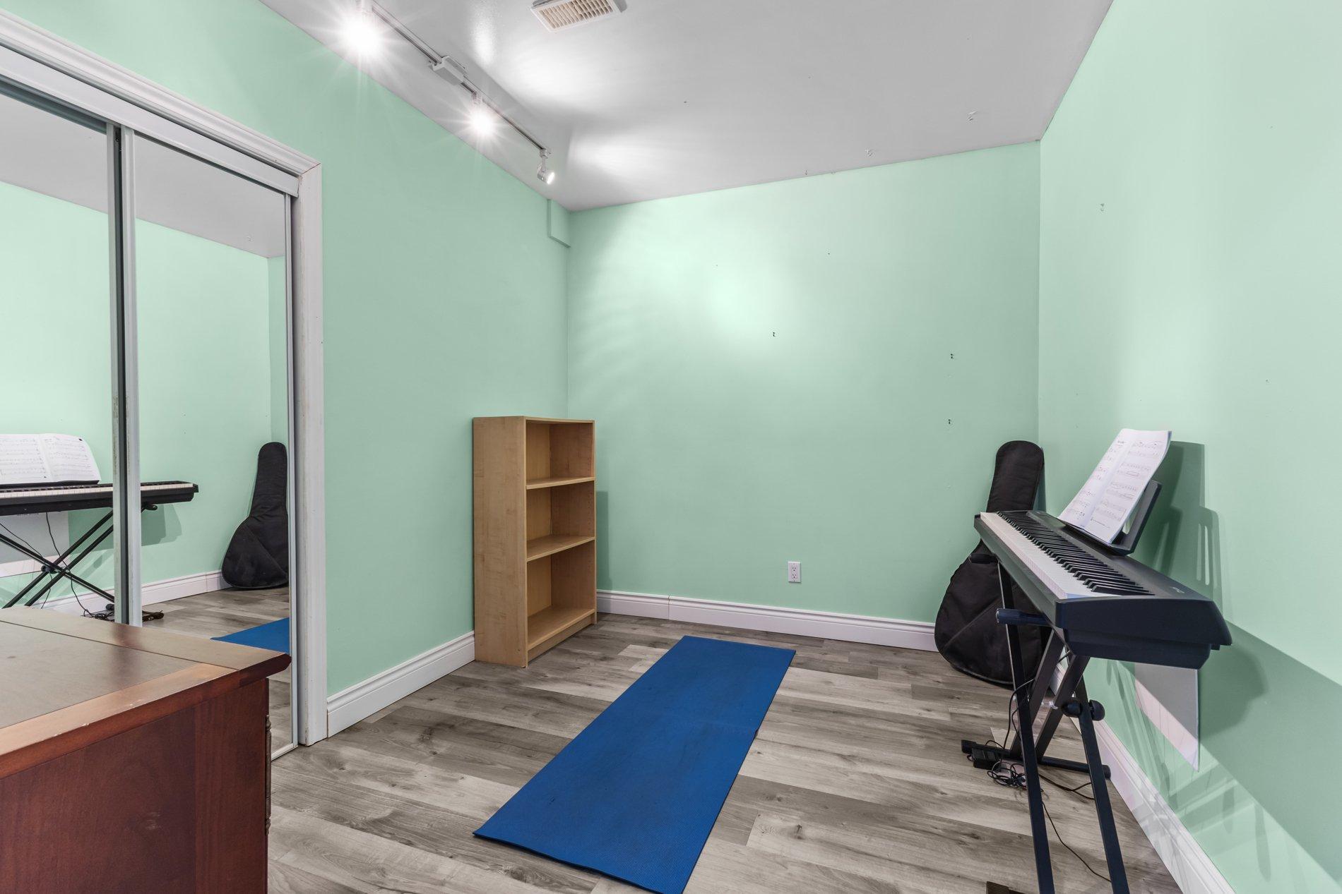 









1820


Rue du Violon

,
Saint-Lazare,




QC
J7T3J8

