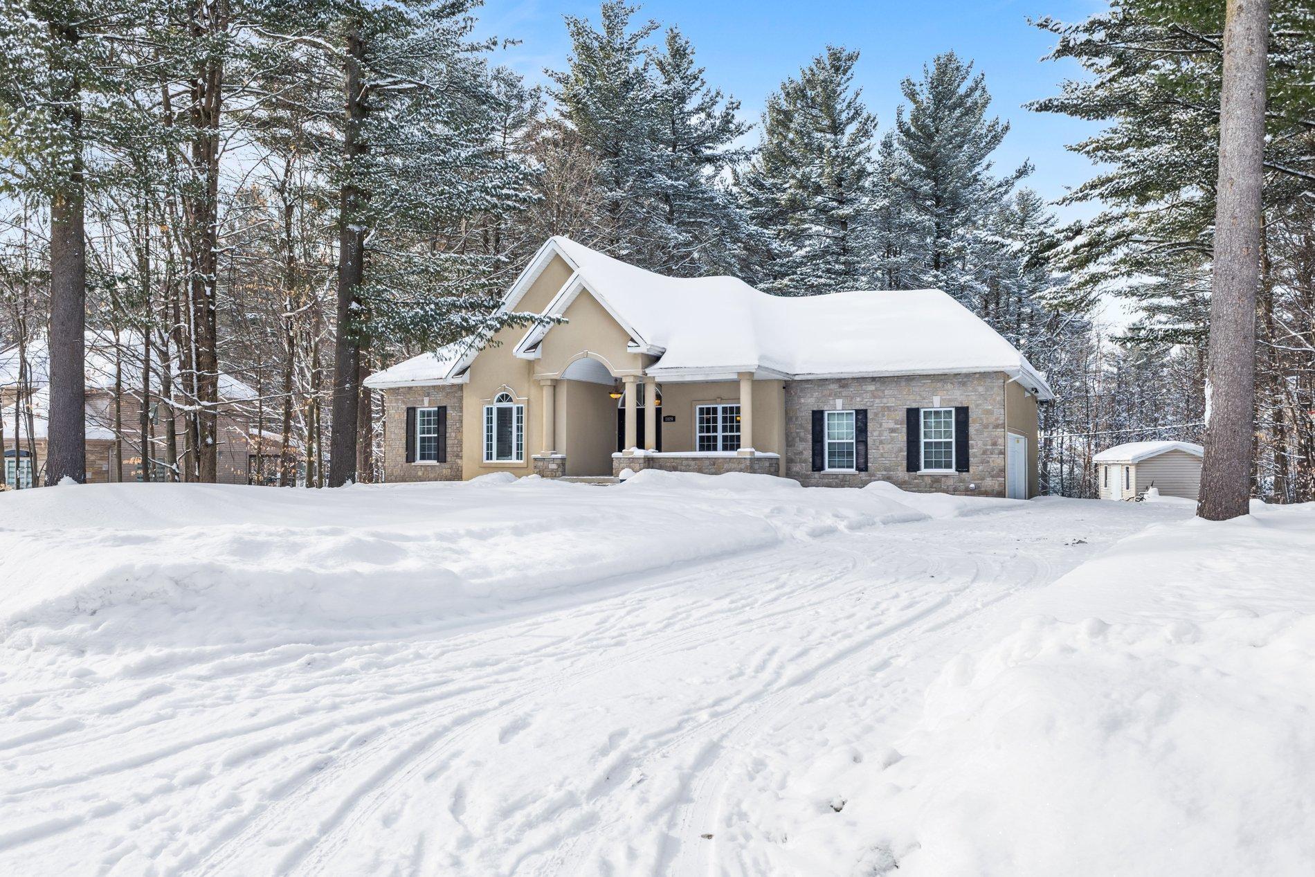 









1820


Rue du Violon

,
Saint-Lazare,




QC
J7T3J8

