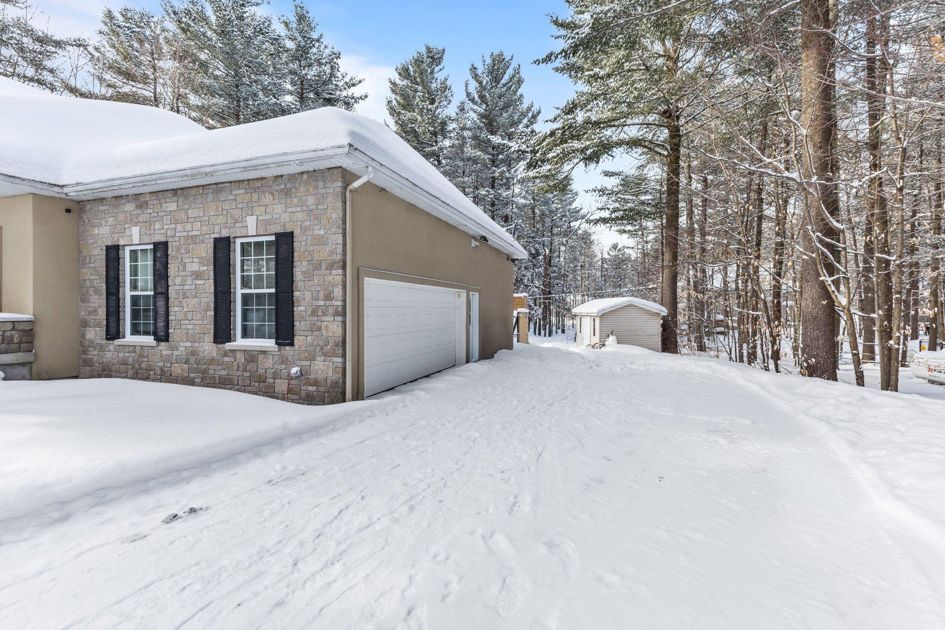 









1820


Rue du Violon

,
Saint-Lazare,




QC
J7T3J8

