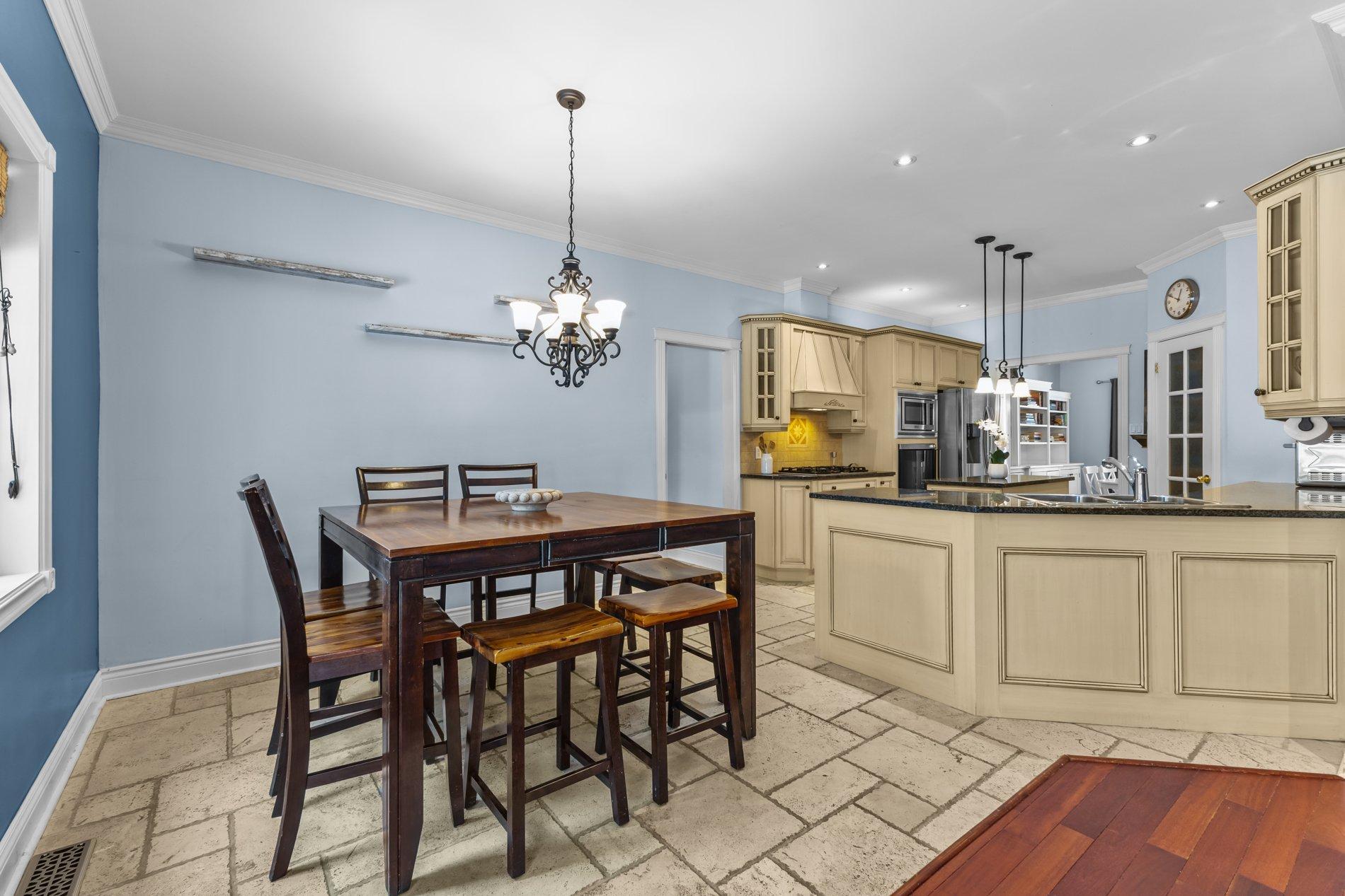 









1820


Rue du Violon

,
Saint-Lazare,




QC
J7T3J8

