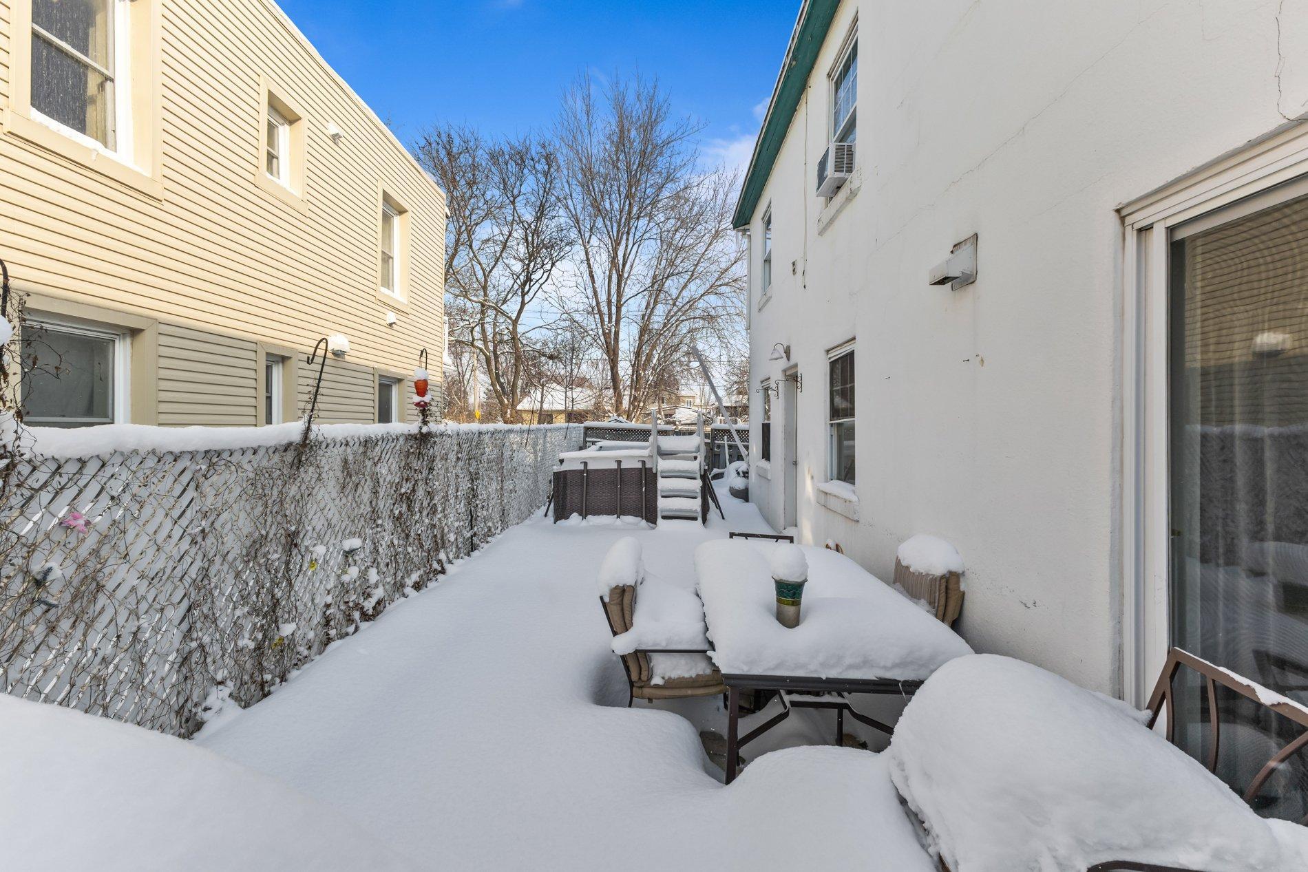 









1027

 - 1033


Rue Joliette

,
Longueuil (Le Vieux-Longueuil),




QC
J4K4V8

