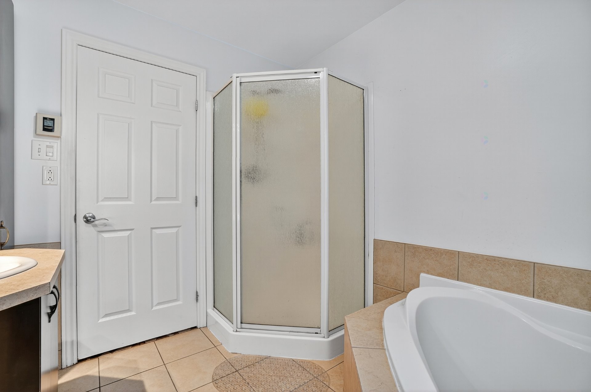 









5320


Rue du Bocage

, 302,
Terrebonne (La Plaine),




QC
J7M2K2

