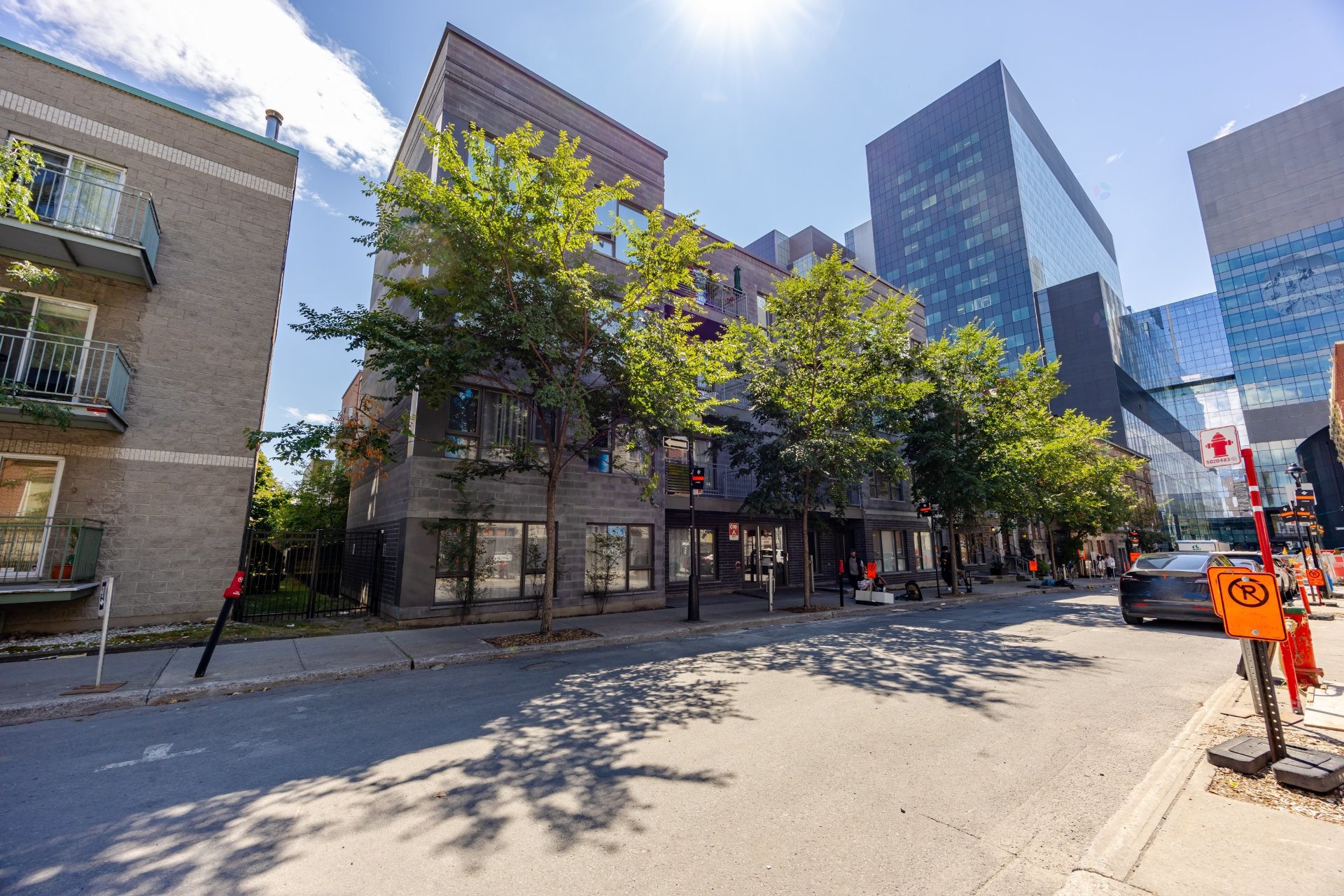 









440


Rue De La Gauchetière E.

, 203,
Montréal (Ville-Marie),




QC
H2L2M5


