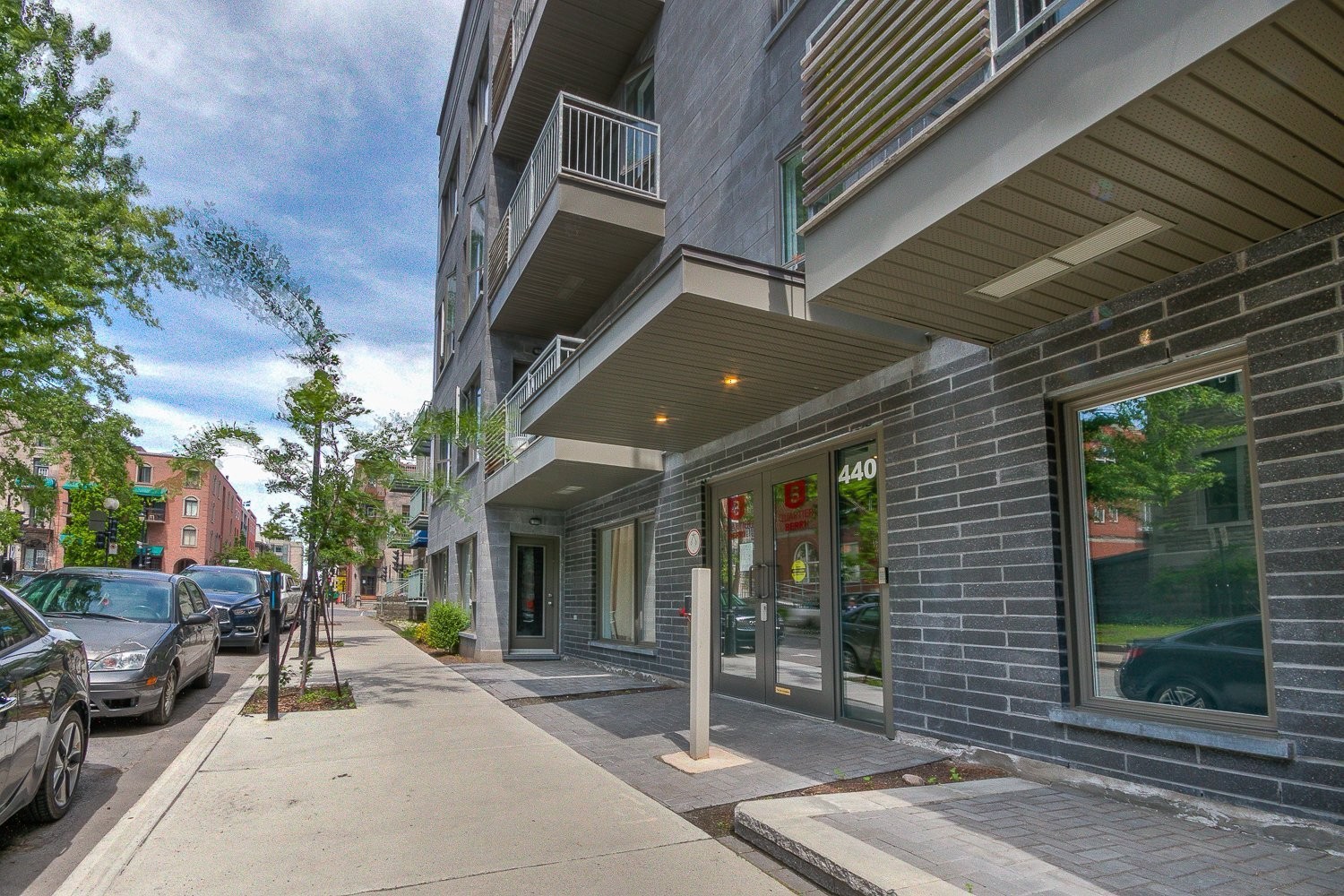 









440


Rue De La Gauchetière E.

, 203,
Montréal (Ville-Marie),




QC
H2L2M5

