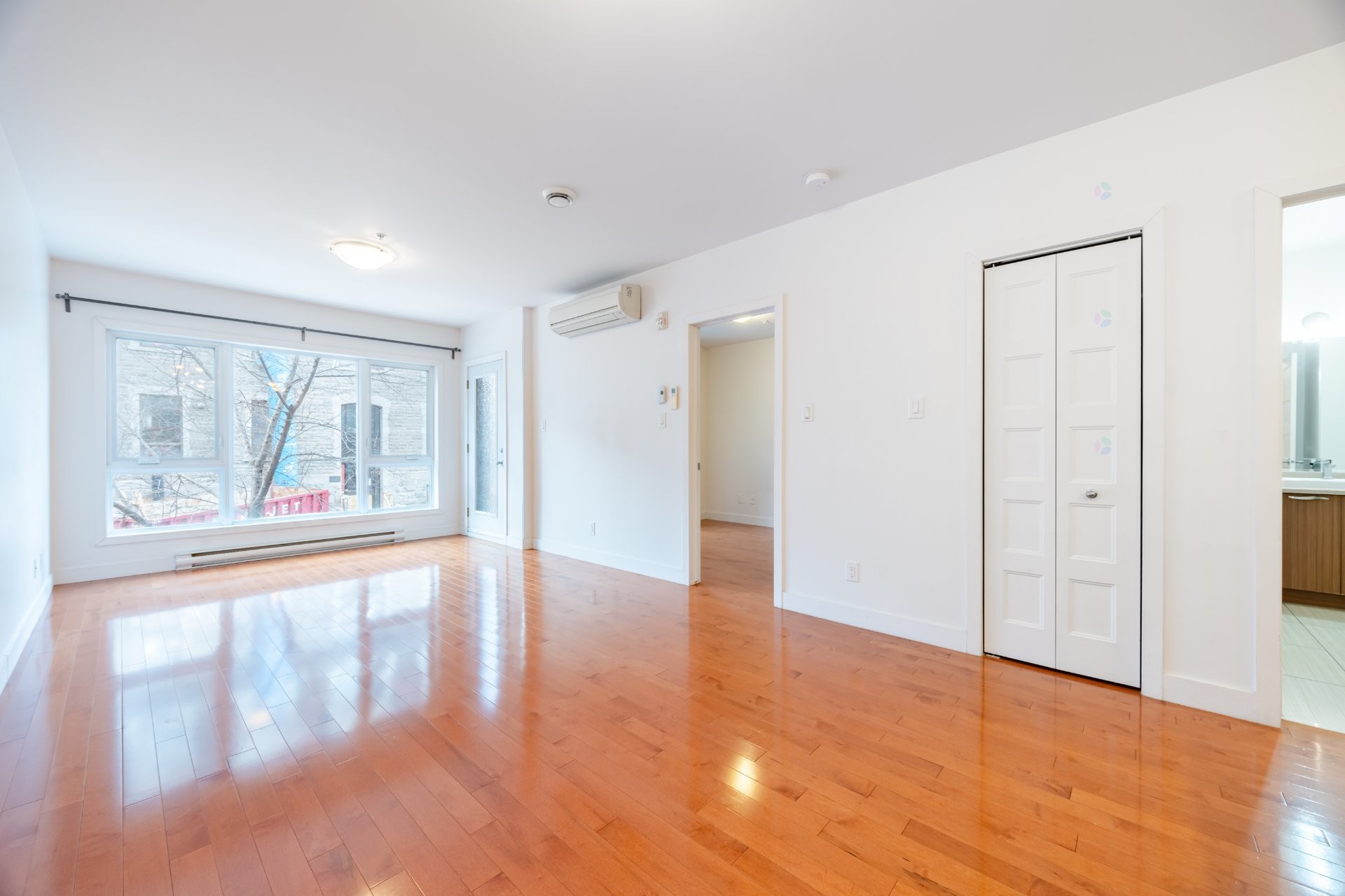 









440


Rue De La Gauchetière E.

, 203,
Montréal (Ville-Marie),




QC
H2L2M5

